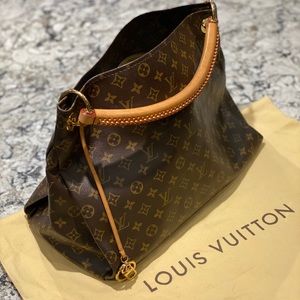 Luis Vuitton- monogram Artsy